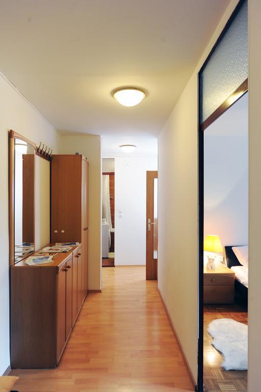 Apartment Trnovo Center ليوبليانا الغرفة الصورة