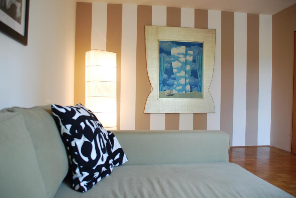 Apartment Trnovo Center ليوبليانا الغرفة الصورة